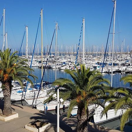 Апартаменты T2 Sur Le Port Avec Parking Груиссан Экстерьер фото