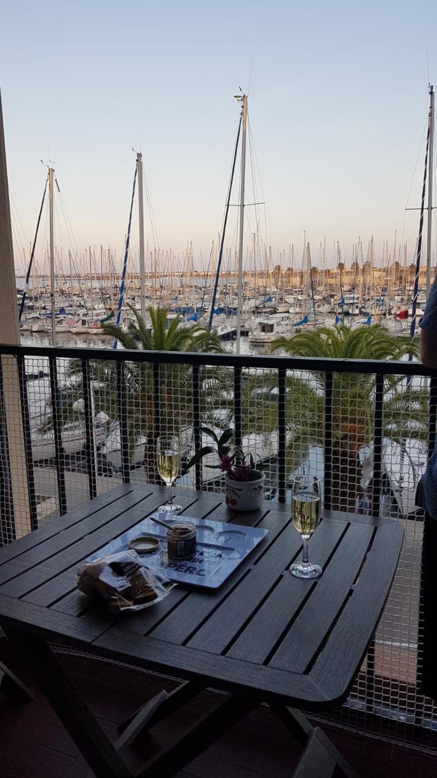 Апартаменты T2 Sur Le Port Avec Parking Груиссан Экстерьер фото