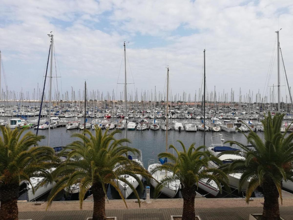 Апартаменты T2 Sur Le Port Avec Parking Груиссан Экстерьер фото
